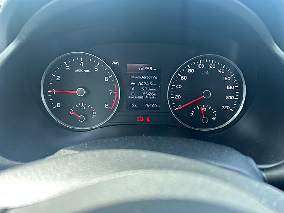 Kia Rio 10 of 18