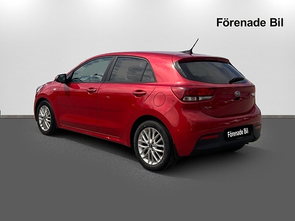 Kia Rio 6 of 18