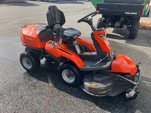 Husqvarna R320X AWD