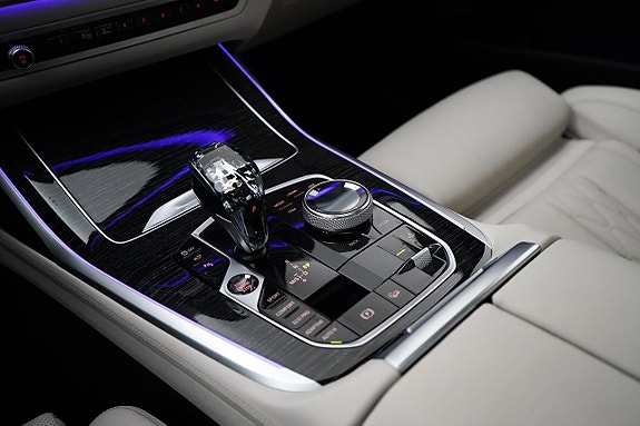 BMW X7 16 of 27