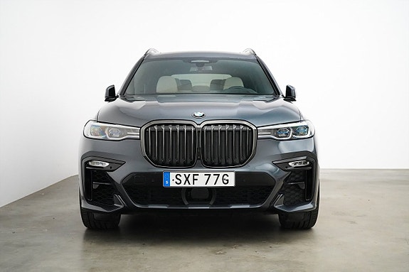 BMW X7 24 of 27