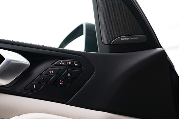 BMW X7 10 of 27