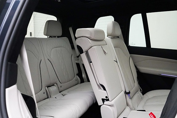 BMW X7 21 of 27