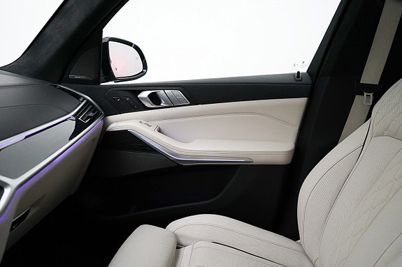 BMW X7 18 of 27