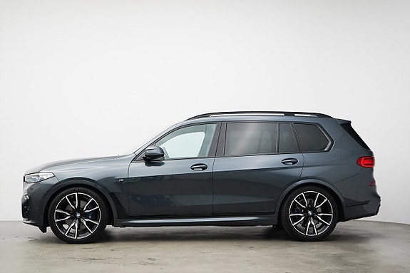 BMW X7 2 of 27