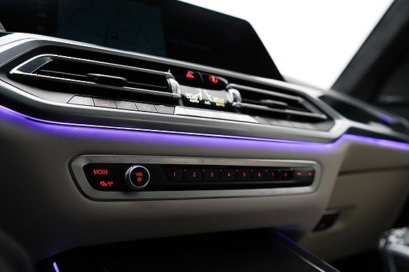 BMW X7 15 of 27