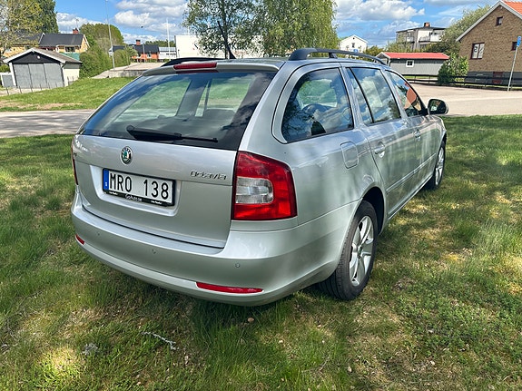 Skoda Octavia 3 of 5
