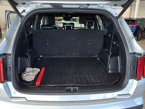Kia Sorento 13 of 13