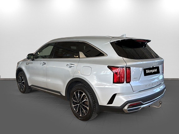 Kia Sorento 6 of 13