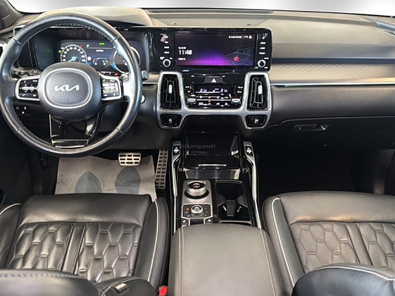 Kia Sorento 7 of 13