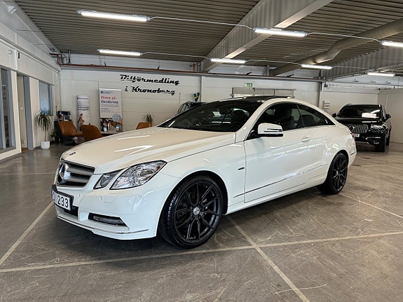 Mercedes-Benz E200
