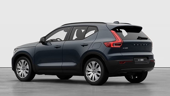 Volvo EX40 3 of 5