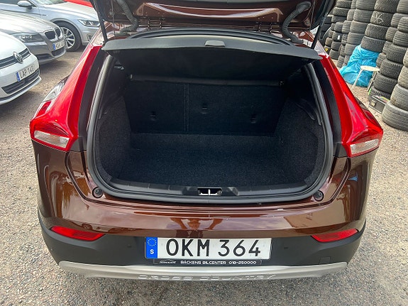 Volvo V40 Cross Country 5 of 10
