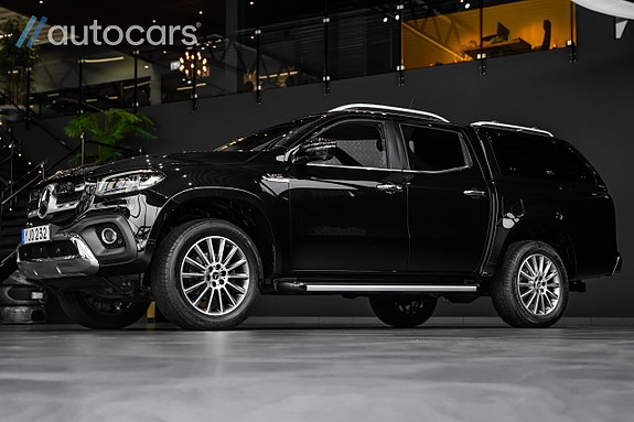Mercedes-Benz X350 d 3 of 5