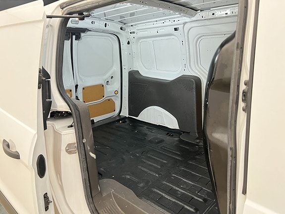 Ford Transit Connect 15 of 30