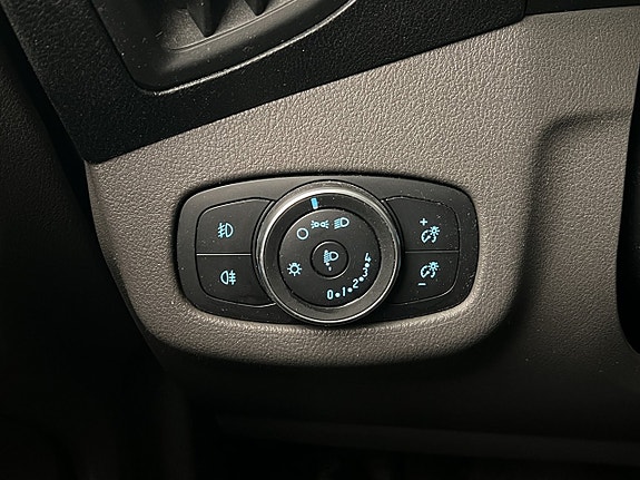 Ford Transit Connect 16 of 30