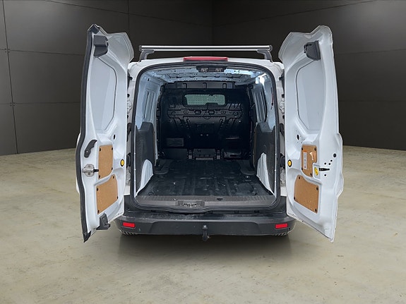 Ford Transit Connect 11 of 30