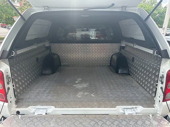 Mitsubishi L200 8 of 17