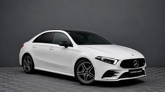 Mercedes-Benz A180 3 of 5