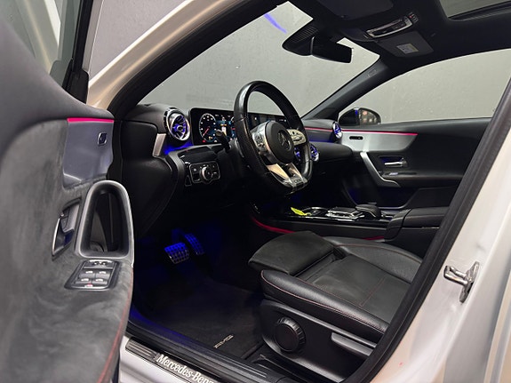 Mercedes-Benz A180 9 of 17
