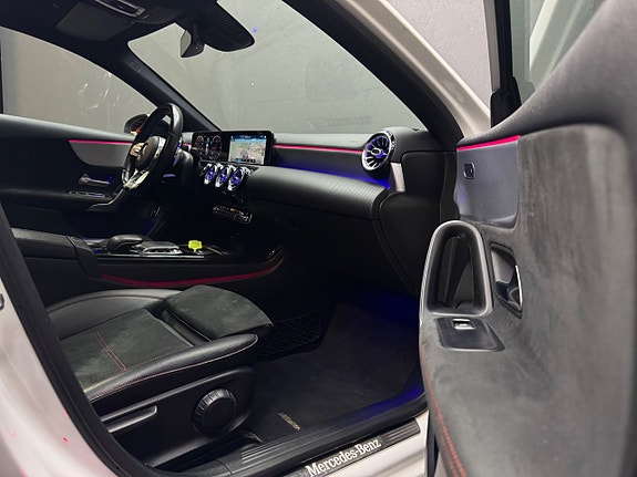 Mercedes-Benz A180 15 of 17