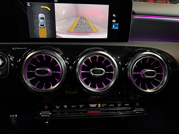 Mercedes-Benz A180 12 of 17