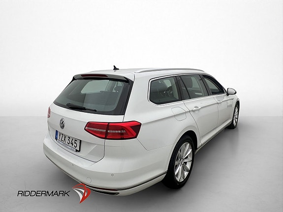 Volkswagen Passat 8 of 29