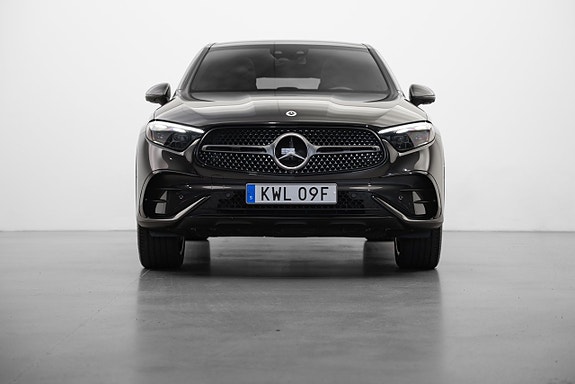Mercedes-Benz GLC300 de 4 of 5