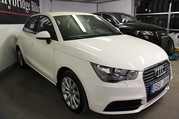 Audi A1 3 of 16
