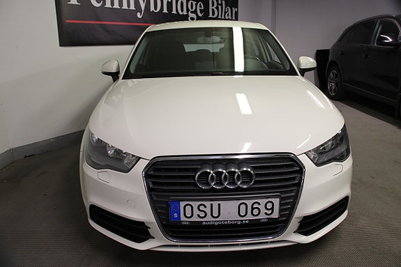 Audi A1 2 of 16
