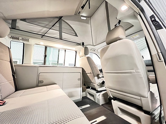 Volkswagen California 24 of 30