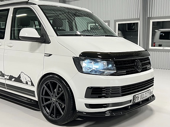 Volkswagen California 3 of 30