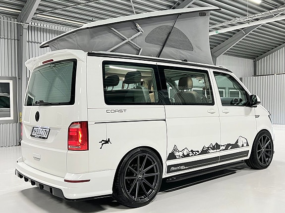 Volkswagen California 9 of 30