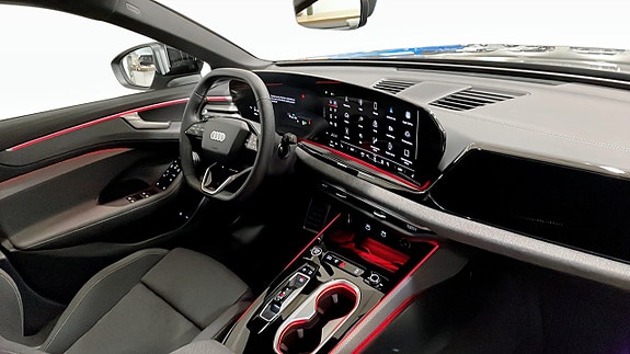 Audi A6 12 of 15