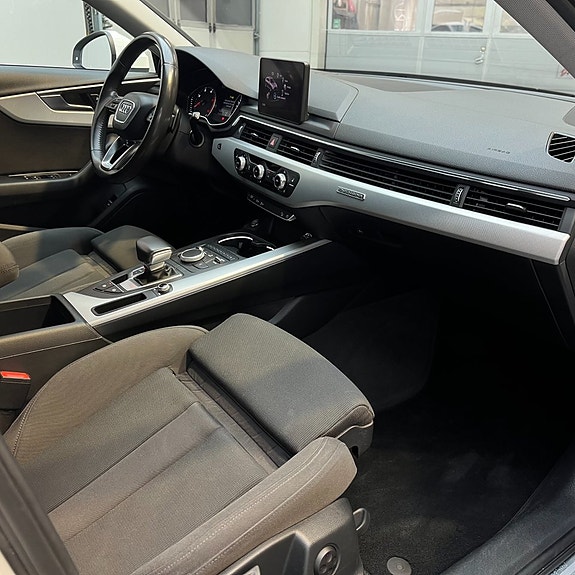 Audi A4 allroad 13 of 13