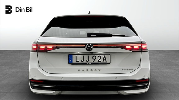 Volkswagen Passat 5 of 5