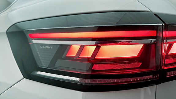 Volkswagen Passat 19 of 19