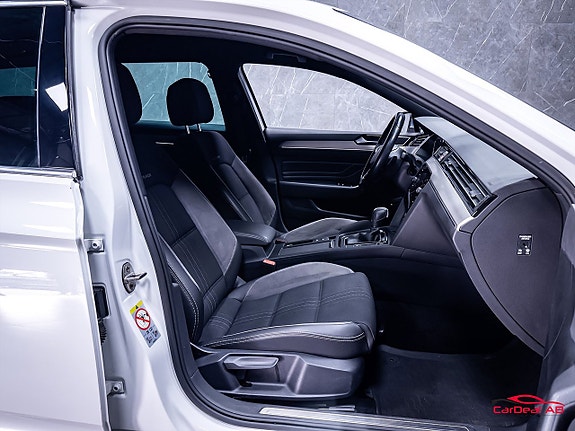 Volkswagen Passat Alltrack 15 of 29
