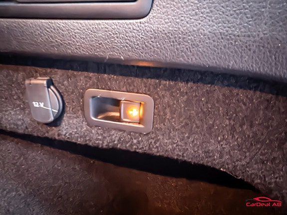 Volkswagen Passat Alltrack 19 of 29