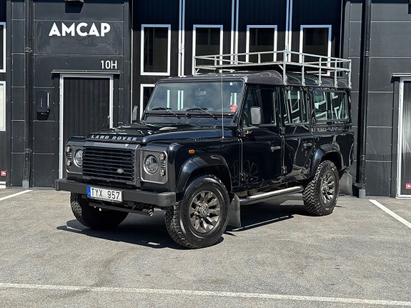 Land Rover Defender 110