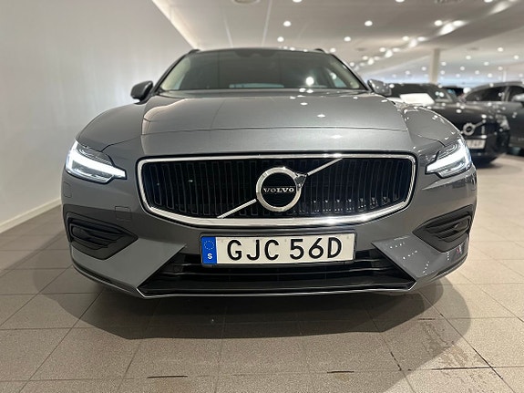 Volvo V60 2 of 5