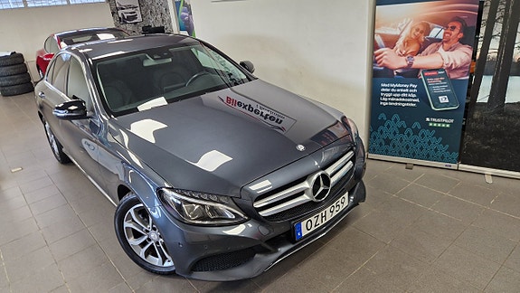 Mercedes-Benz C220 d 2 of 5
