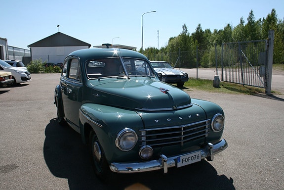 Volvo PV 15 of 24