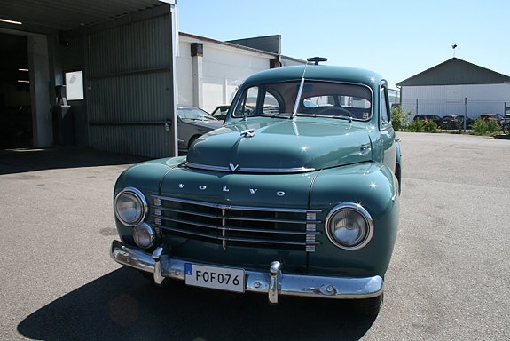Volvo PV 6 of 24