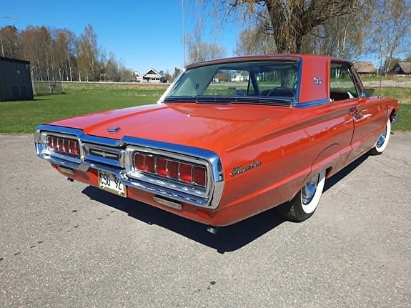 Ford Thunderbird 4 of 27