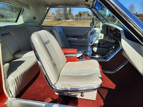 Ford Thunderbird 14 of 27