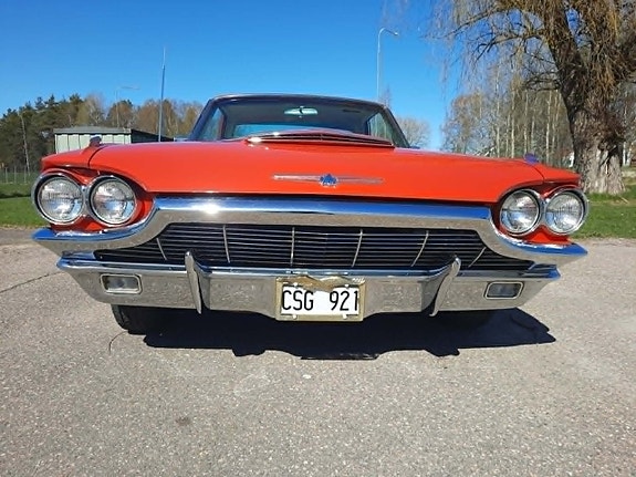 Ford Thunderbird 7 of 27