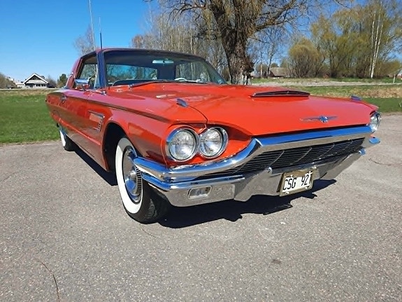Ford Thunderbird 6 of 27