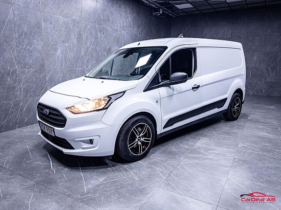 Ford Transit Connect 3 of 5