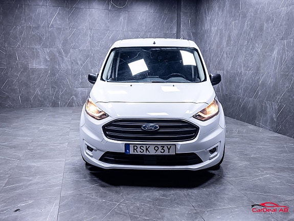 Ford Transit Connect 2 of 5